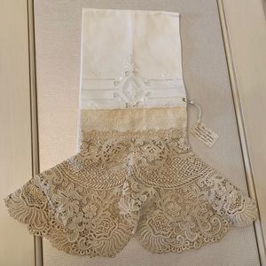 Antique Linen & Lace Hand Towel/Guest Towel